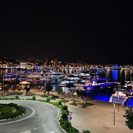 Sun And Sea Deluxe Apartments Split Bagian luar foto